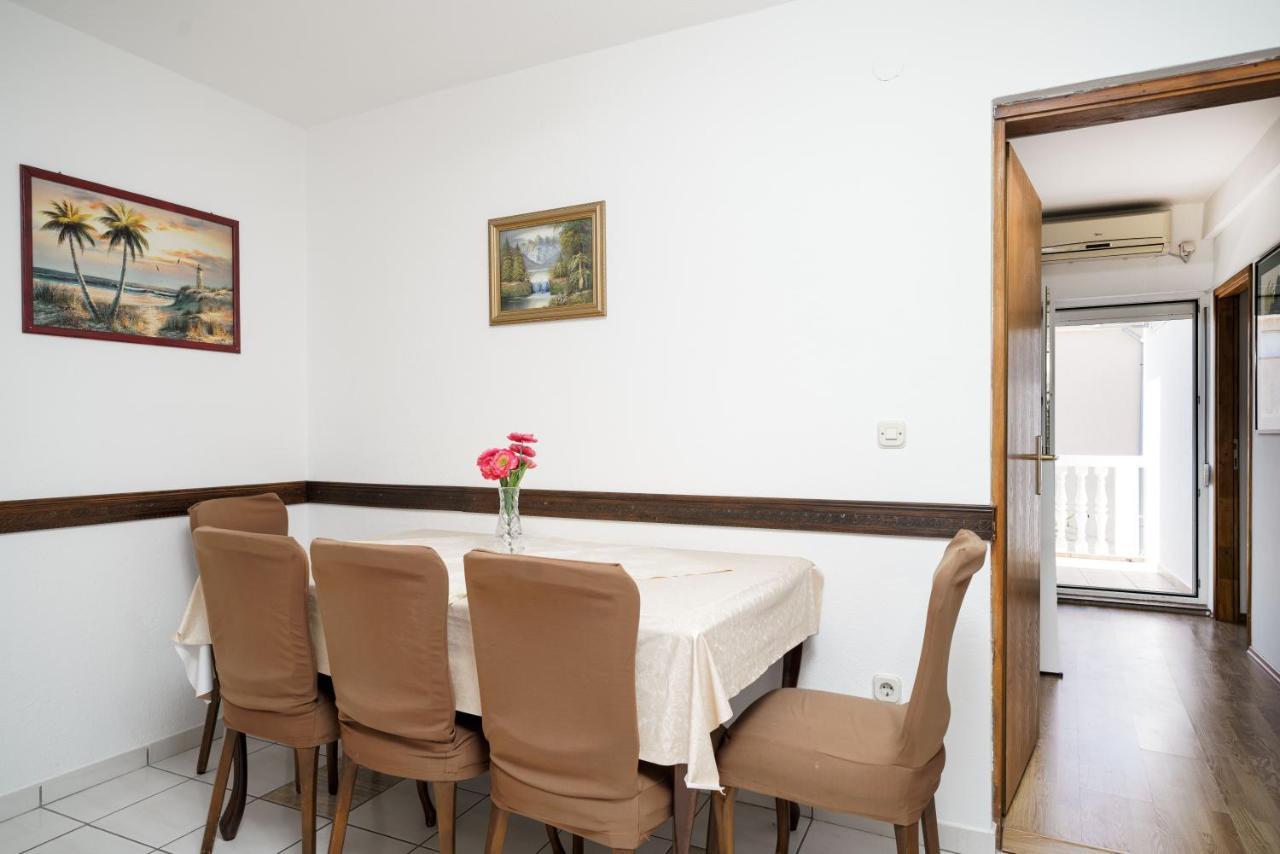 Apartmani Krizanovic Vodice Exterior foto