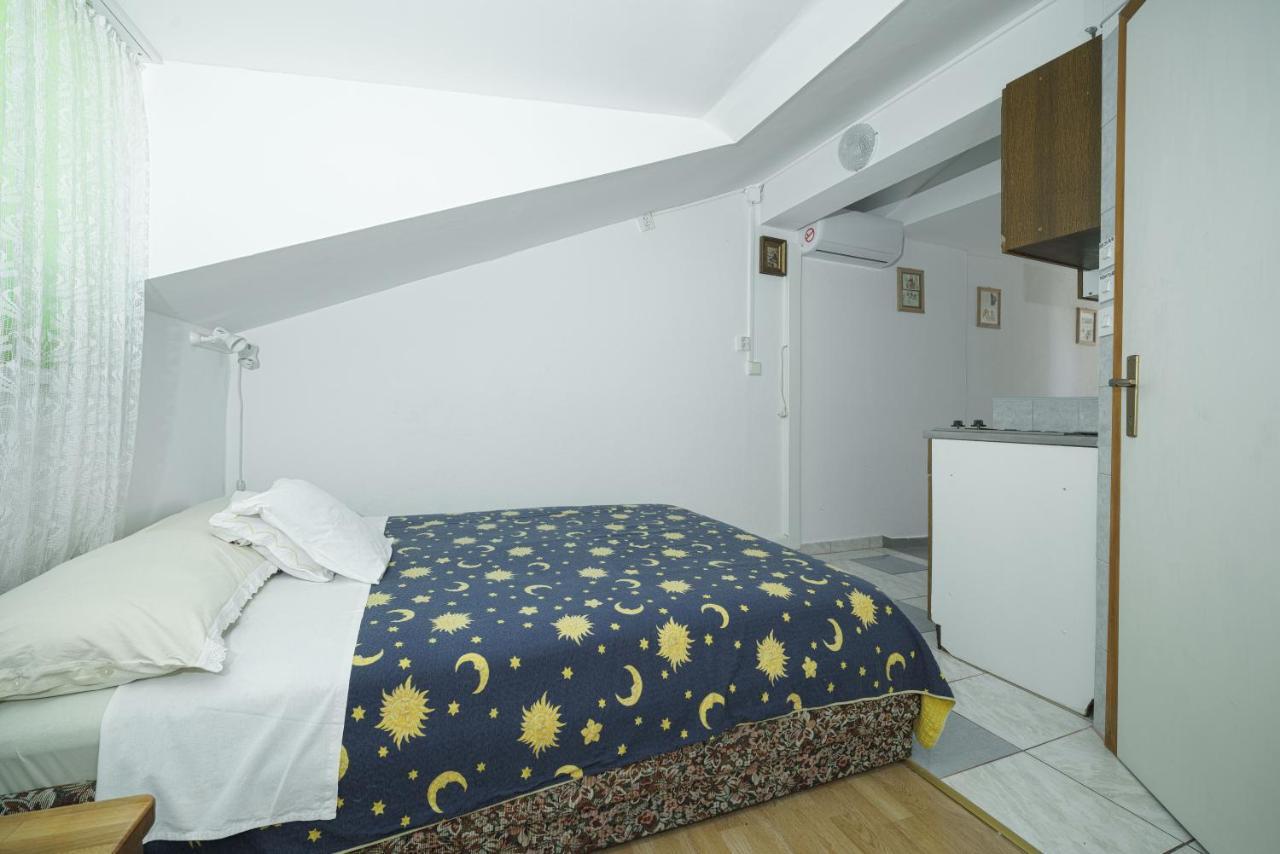 Apartmani Krizanovic Vodice Exterior foto