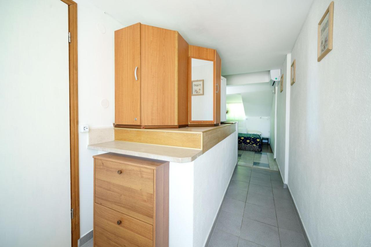 Apartmani Krizanovic Vodice Exterior foto