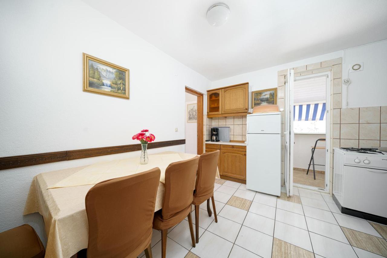 Apartmani Krizanovic Vodice Exterior foto