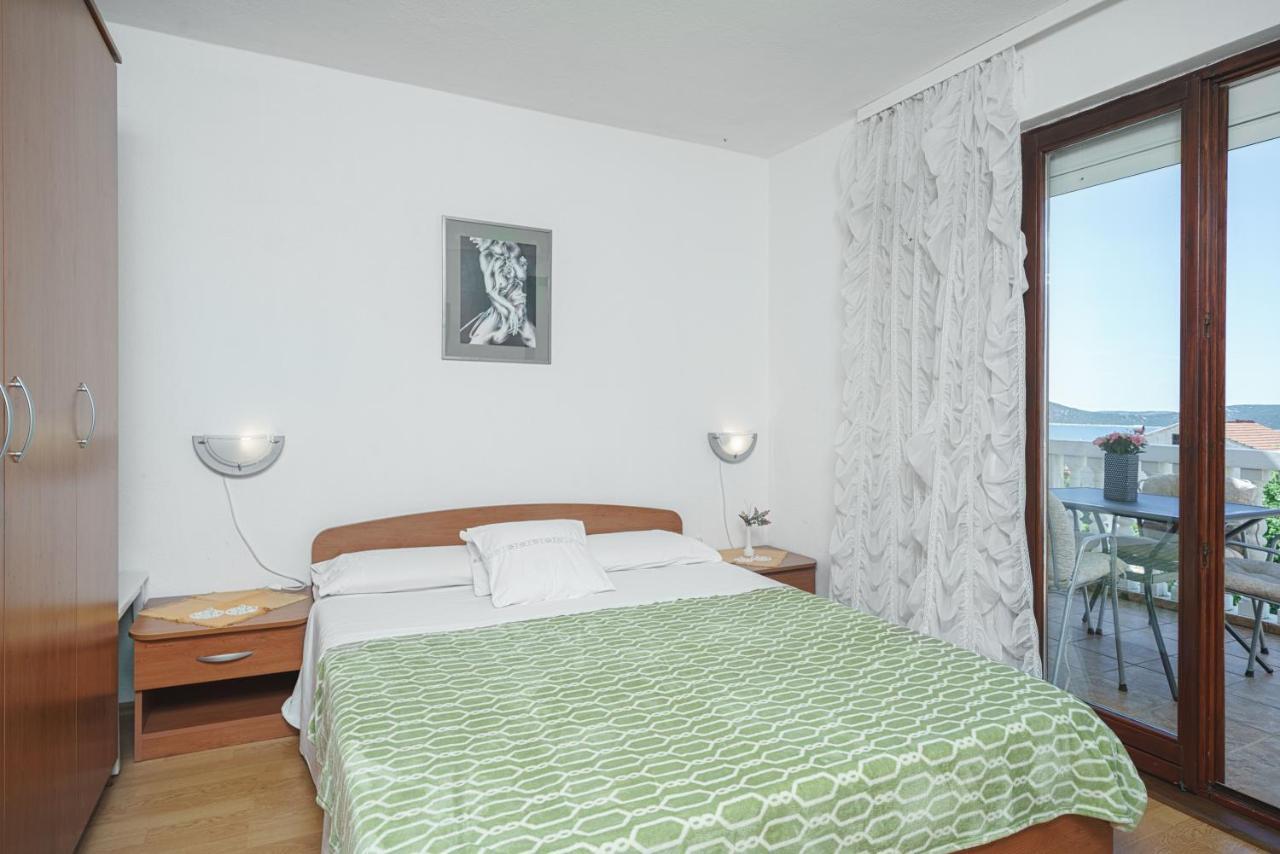 Apartmani Krizanovic Vodice Exterior foto